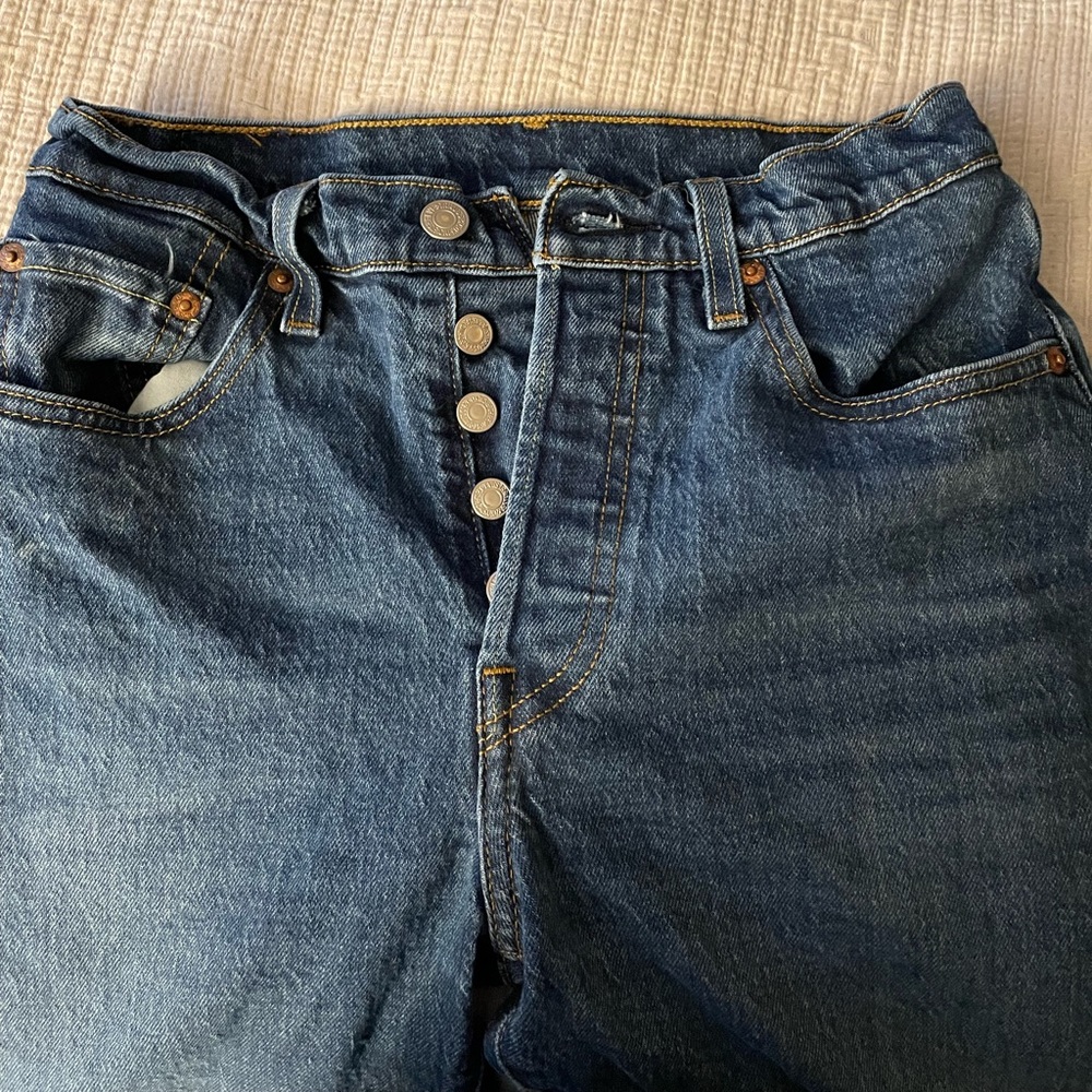Levi Womens 501 Jeans